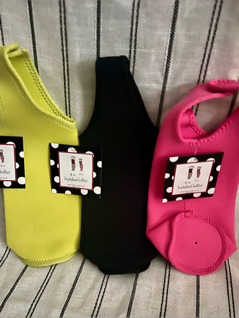 NWT Set of 3 Buckhead Betties Wine Carrying Bags